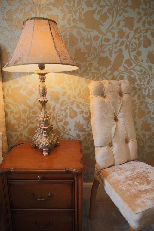 The Stables Townhouse B&B Бирр Экстерьер фото