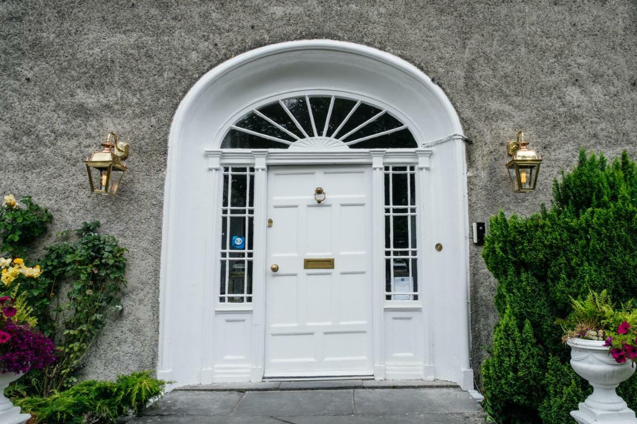 The Stables Townhouse B&B Бирр Экстерьер фото
