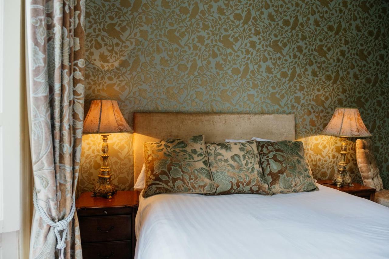 The Stables Townhouse B&B Бирр Экстерьер фото