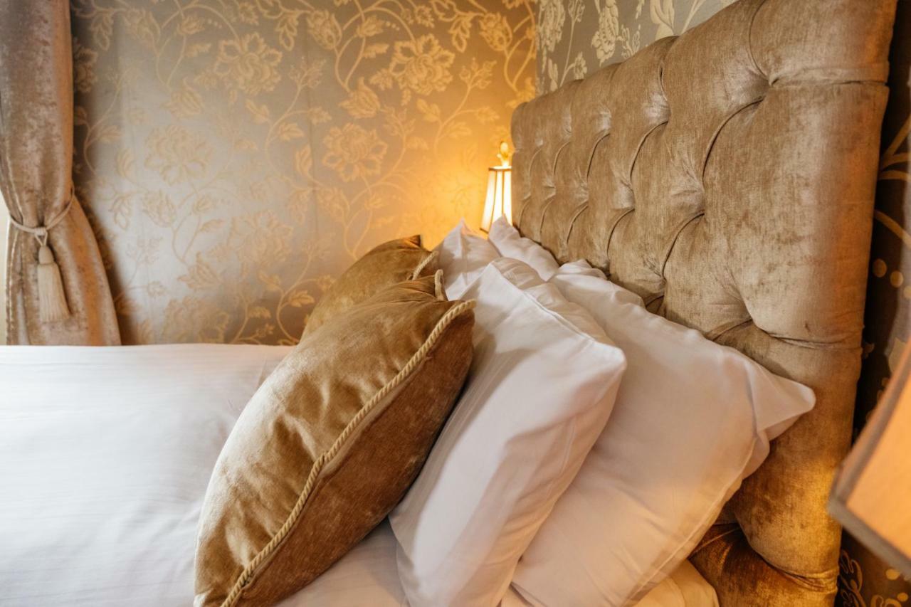 The Stables Townhouse B&B Бирр Экстерьер фото