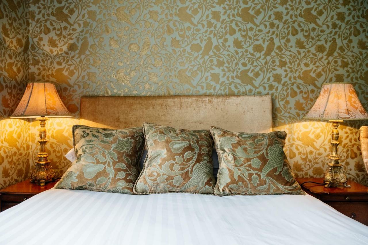 The Stables Townhouse B&B Бирр Экстерьер фото
